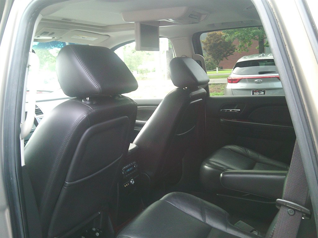 2007 Cadillac Escalade - $10,650