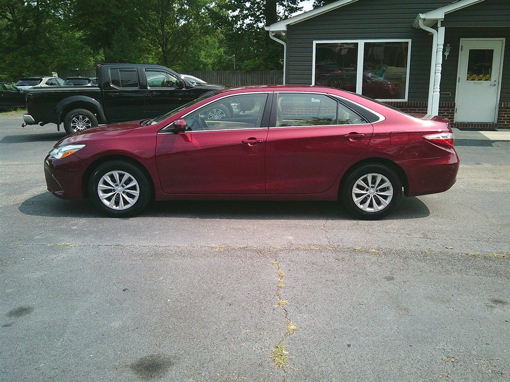 2016 Toyota Camry - $8,450