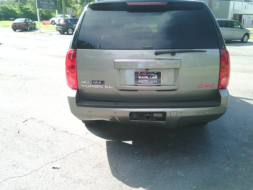 2008 GMC Yukon - $7,950