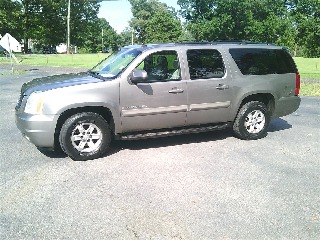 2008 GMC Yukon - $7,950