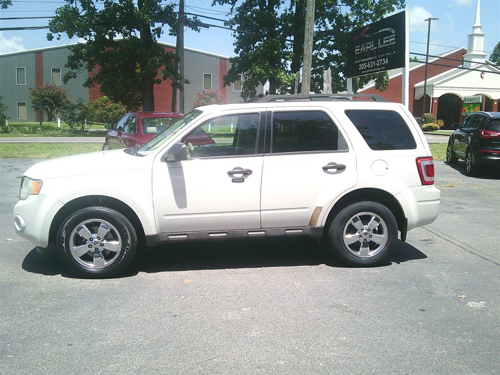2009 Ford Escape - $5,650