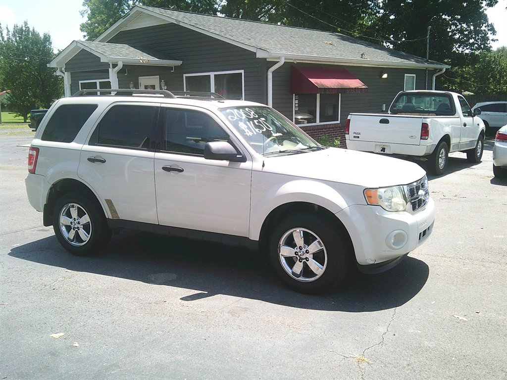 2009 Ford Escape - $5,650