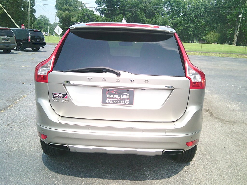 2014 Volvo XC60 - $8,650