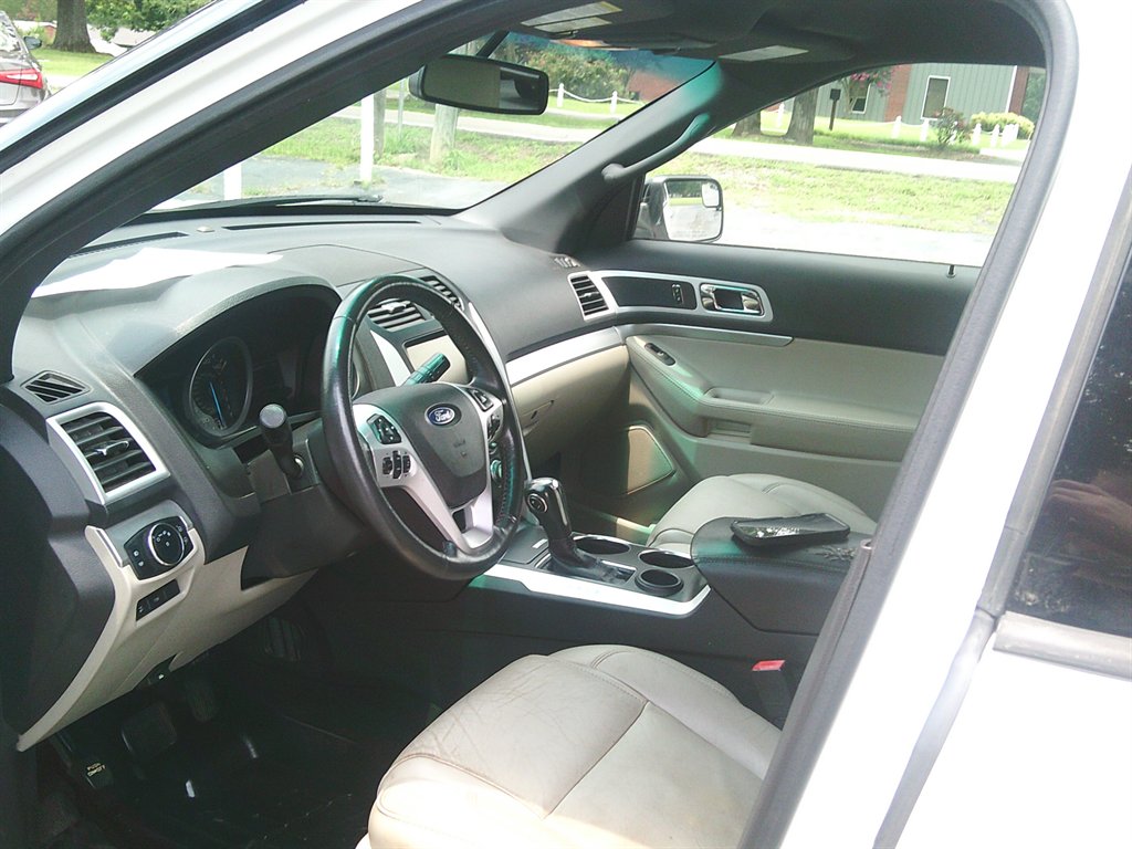 2013 Ford Explorer - $7,450