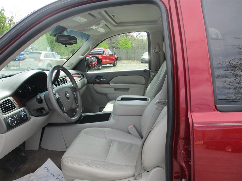 2011 Chevrolet Tahoe LT photo