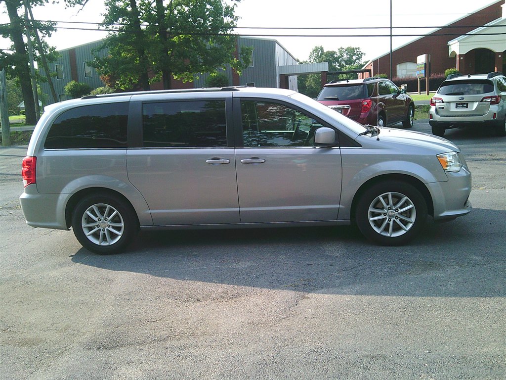 2019 Dodge Grand Caravan - $11,650