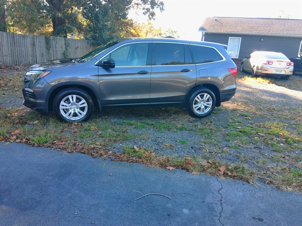 2016 Honda Pilot - $10,650
