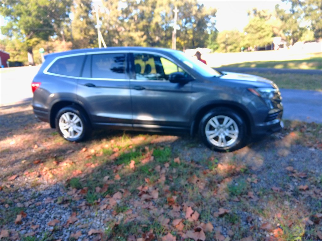 2016 Honda Pilot - $10,650