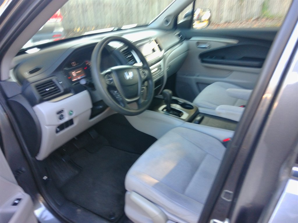2016 Honda Pilot - $10,650