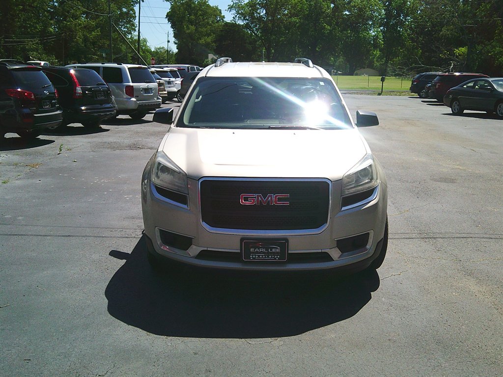 2013 GMC Acadia SLE-2 photo