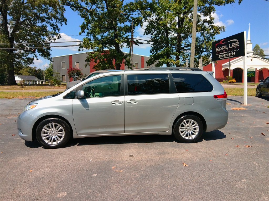 2013 Toyota Sienna