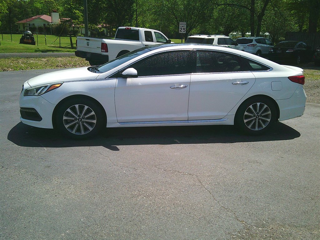 2016 Hyundai Sonata - $8,950