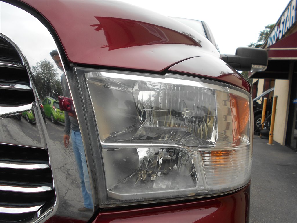 2016 RAM 1500 SLT photo