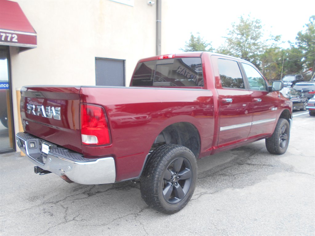 2016 RAM 1500 SLT photo
