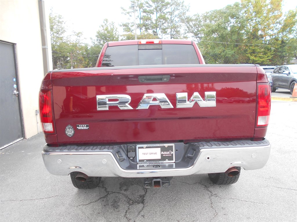 2016 RAM 1500 SLT photo