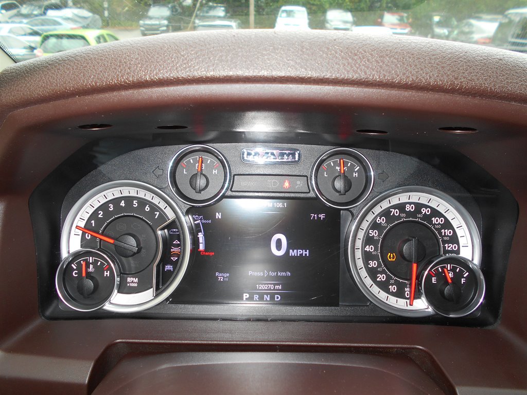 2016 RAM 1500 SLT photo