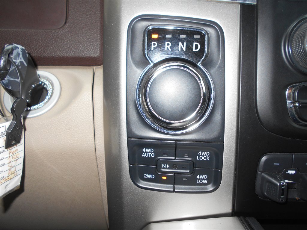 2016 RAM 1500 SLT photo