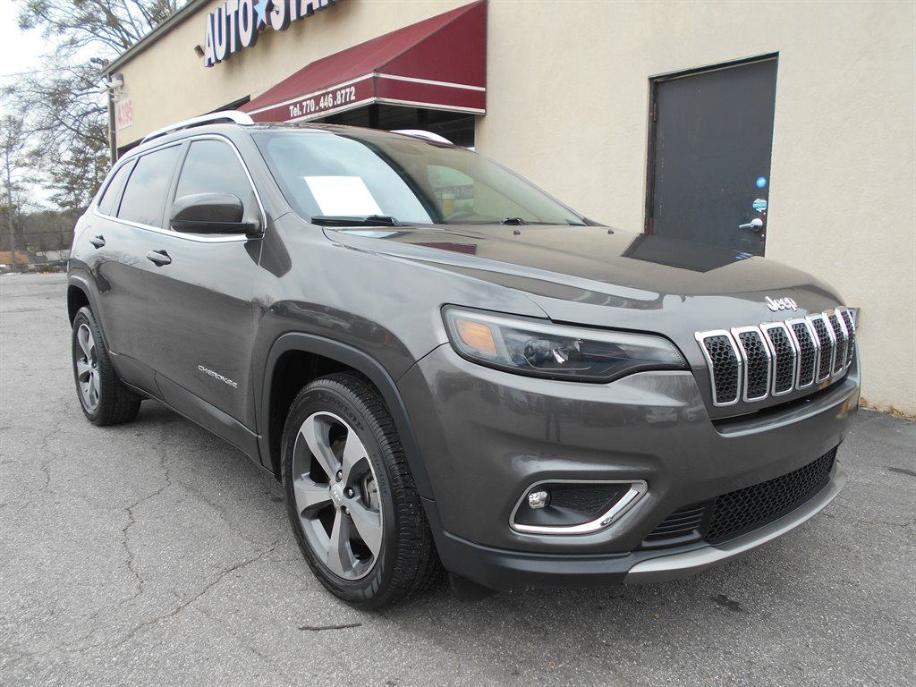 The 2019 Jeep Cherokee Limited photos