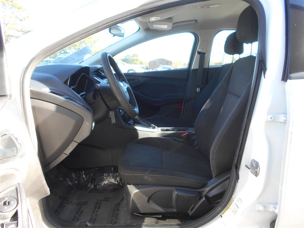 2018 Ford Focus S photo