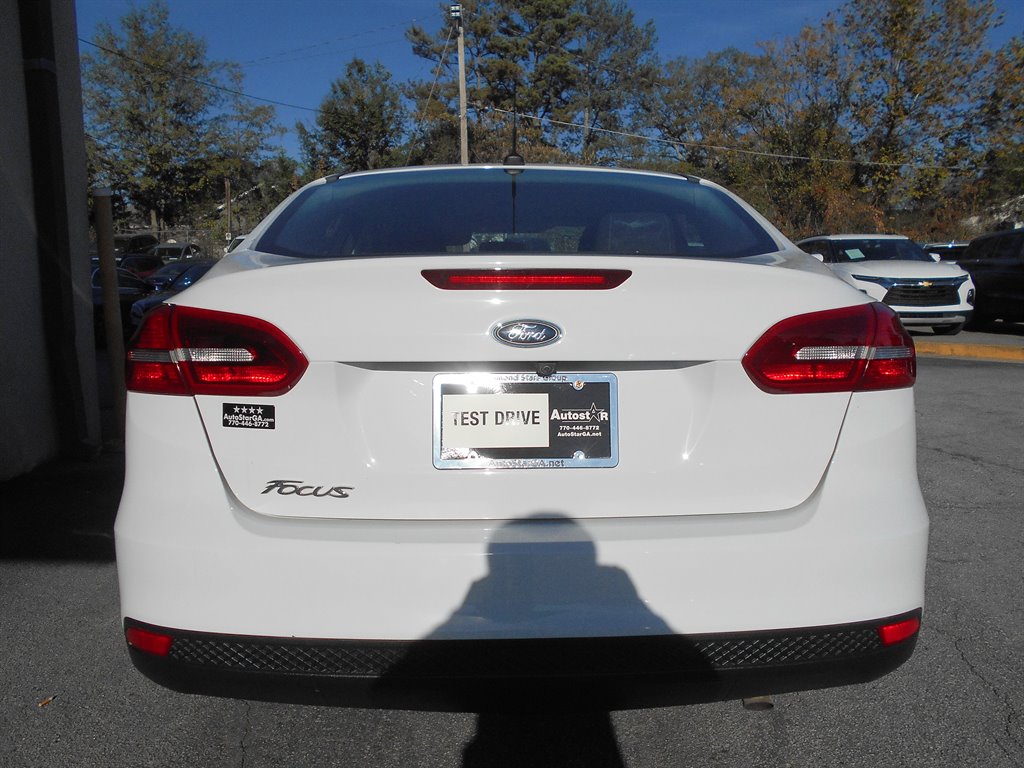 2018 Ford Focus S photo