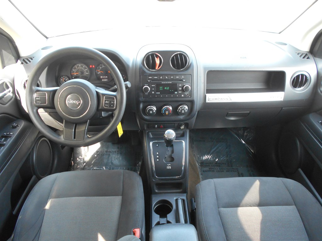 2017 Jeep Compass Sport photo