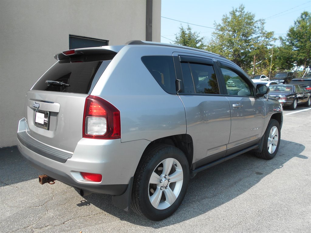 2017 Jeep Compass Sport photo