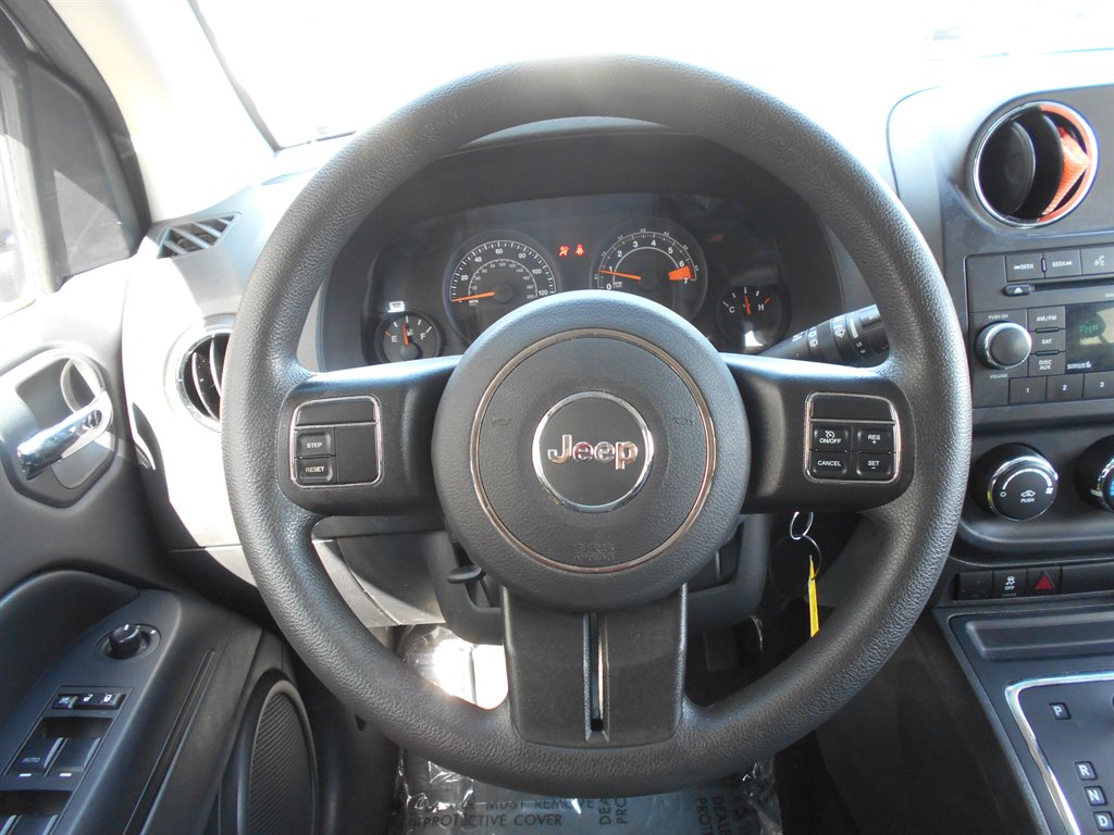 2017 Jeep Compass Sport photo