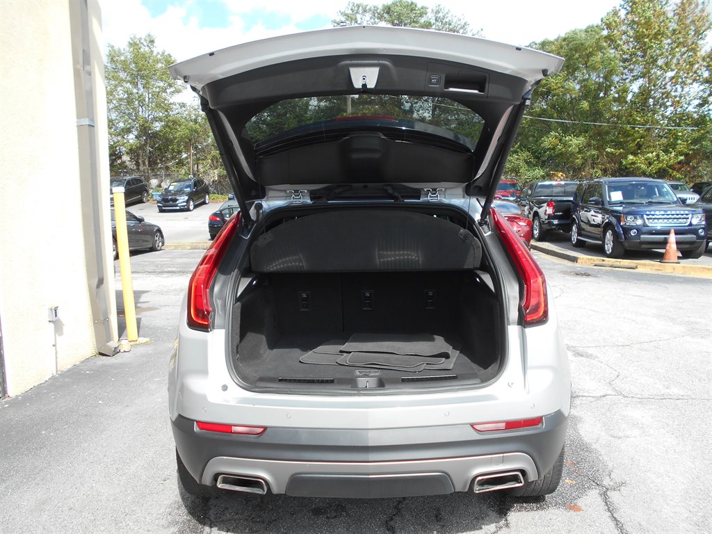 2022 Cadillac XT4 Premium Luxury photo