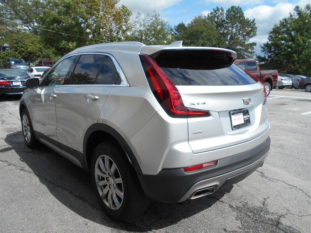 2022 Cadillac XT4 Premium Luxury photo