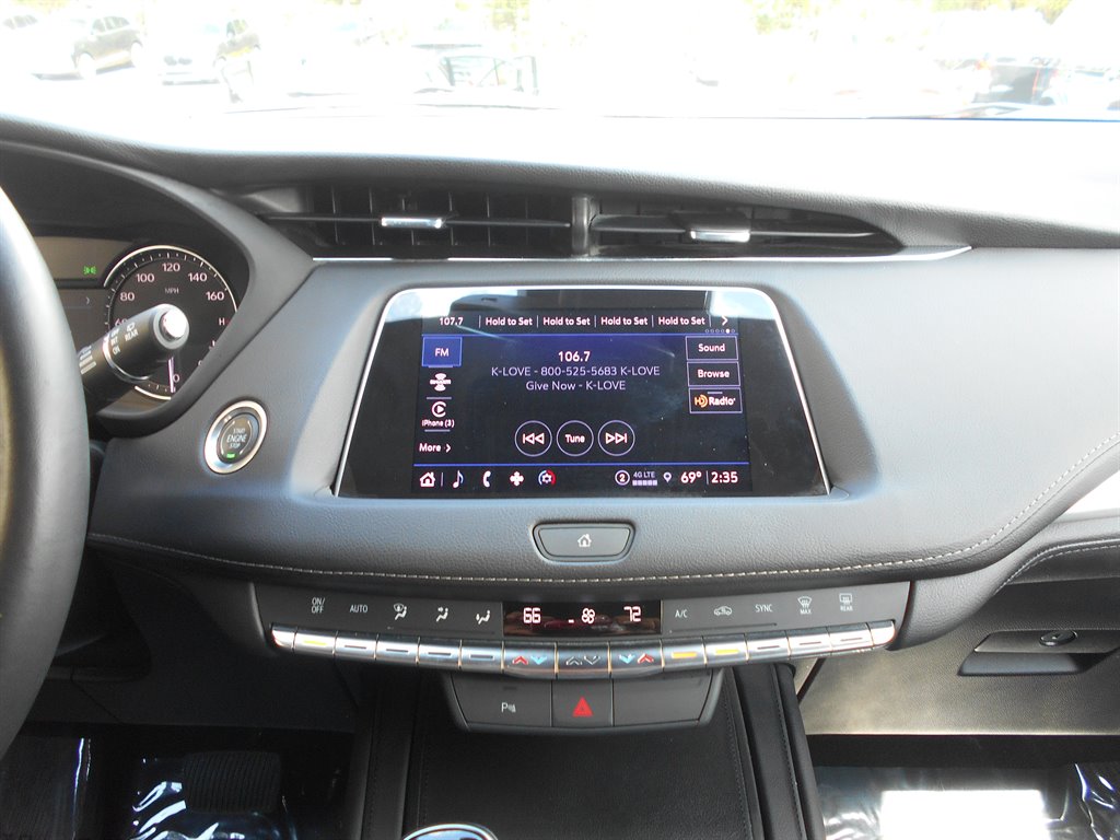 2022 Cadillac XT4 Premium Luxury photo