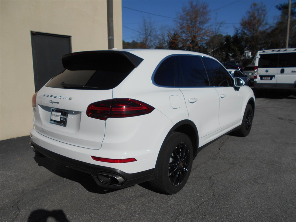 2018 Porsche Cayenne  photo
