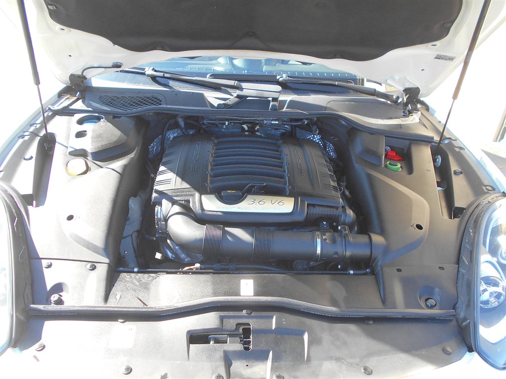 2018 Porsche Cayenne  photo