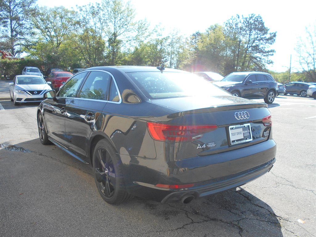 2017 Audi A4 Premium Plus photo