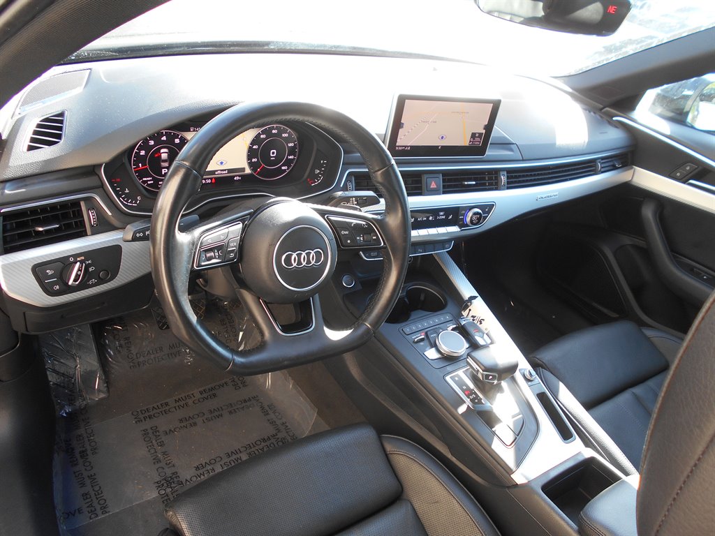 2017 Audi A4 Premium Plus photo