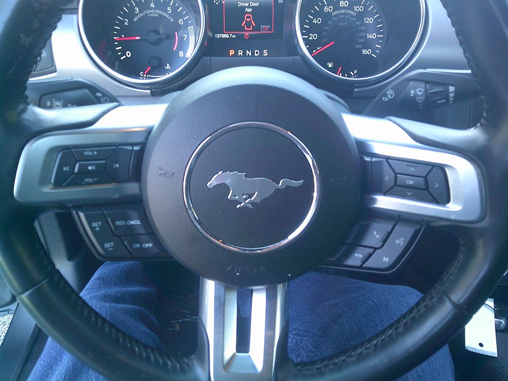 2023 Ford Mustang - $25,995