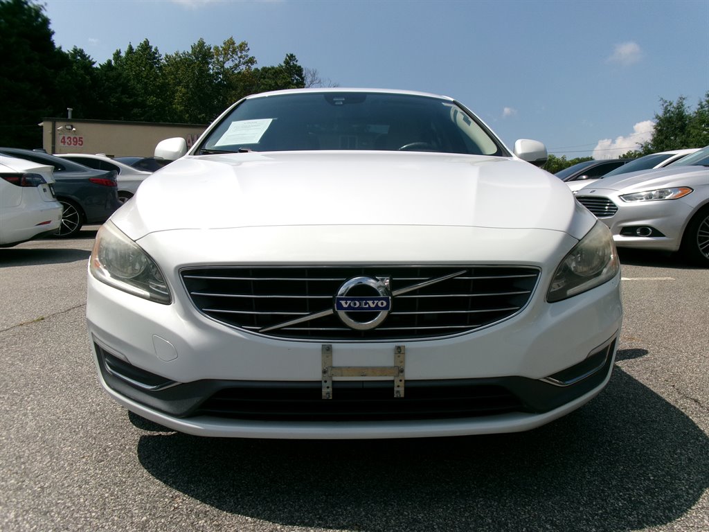 2017 Volvo S60 - $12,995
