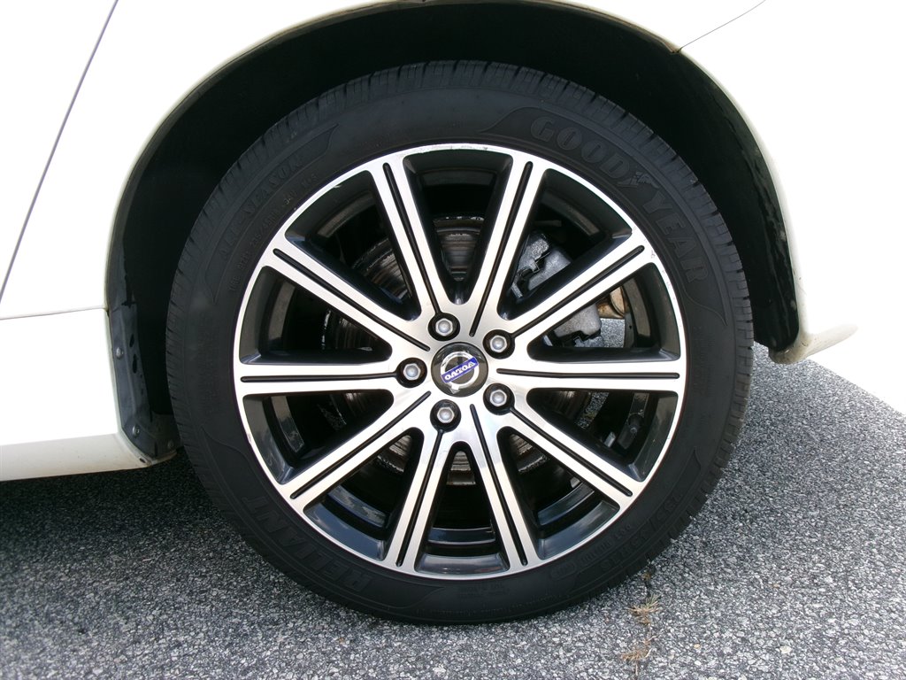 2017 Volvo S60 - $12,995