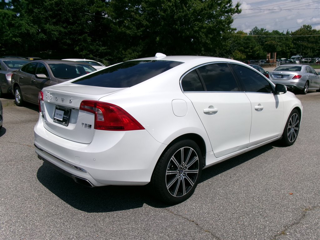 2017 Volvo S60 - $12,995