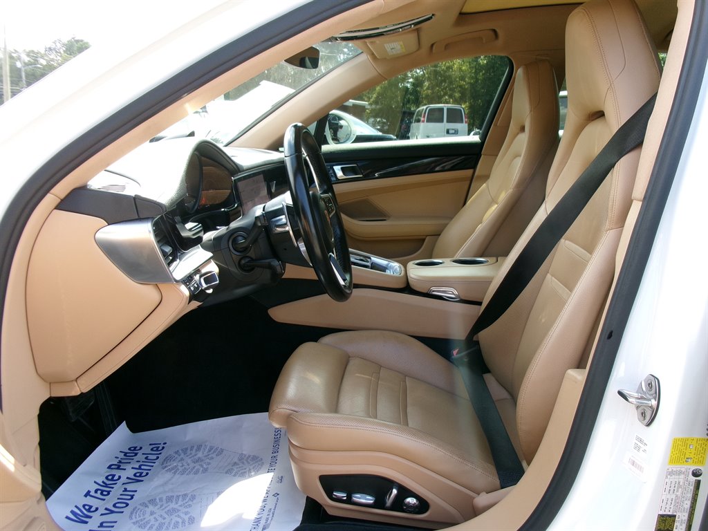 2018 Porsche Panamera - $32,995