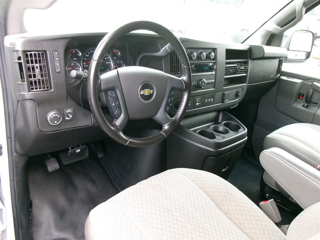2021 Chevrolet Express - $28,995