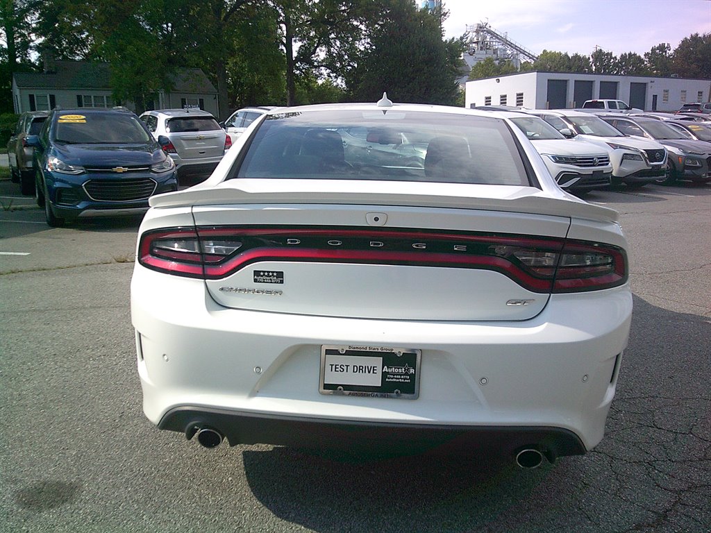 2022 Dodge Charger - $22,995