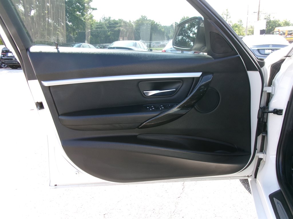 2018 BMW 330i - $12,995