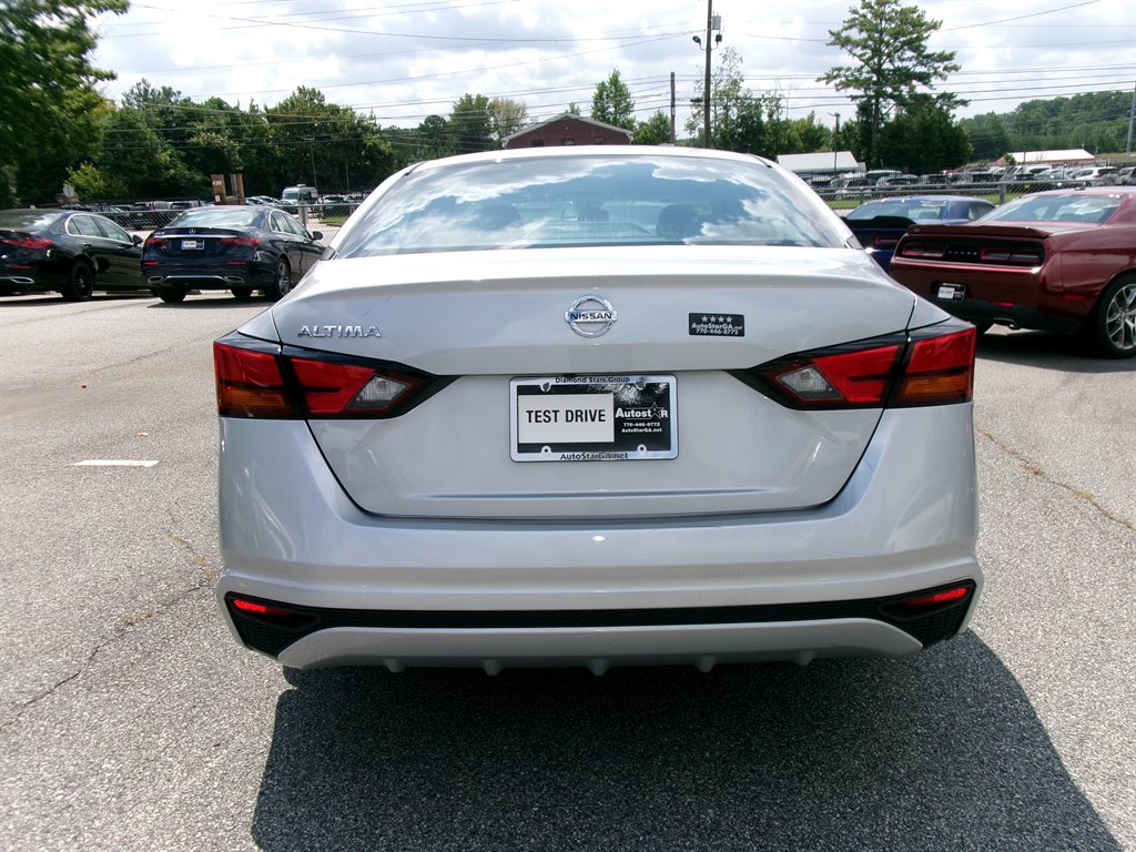 2021 Nissan Altima - $14,995