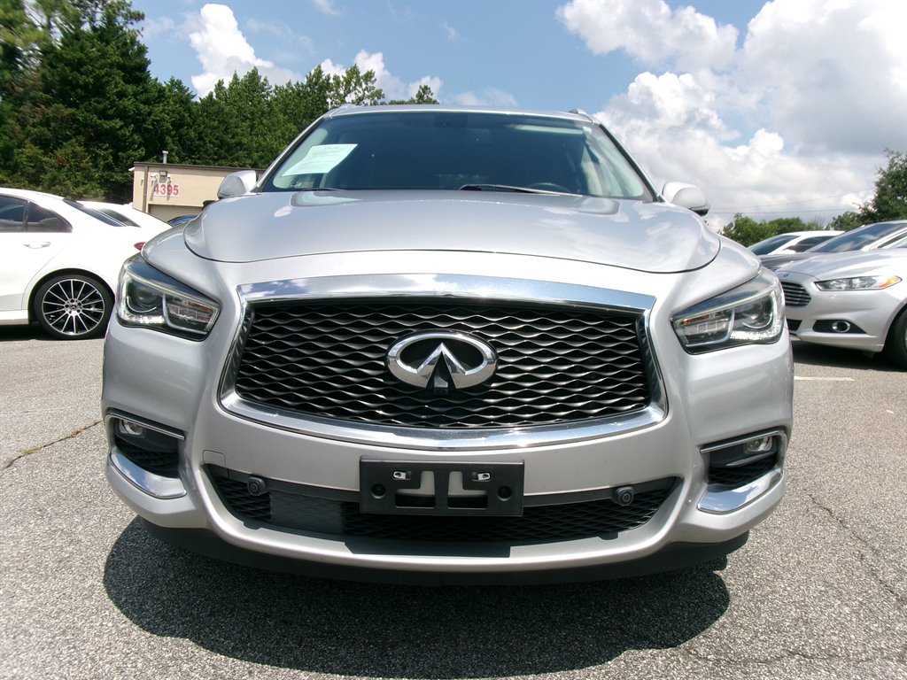 2017 INFINITI QX60 - $13,995
