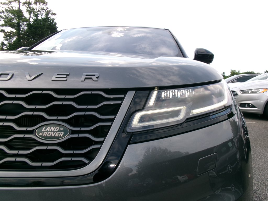 2018 Land Rover Range Rover Velar - $22,995