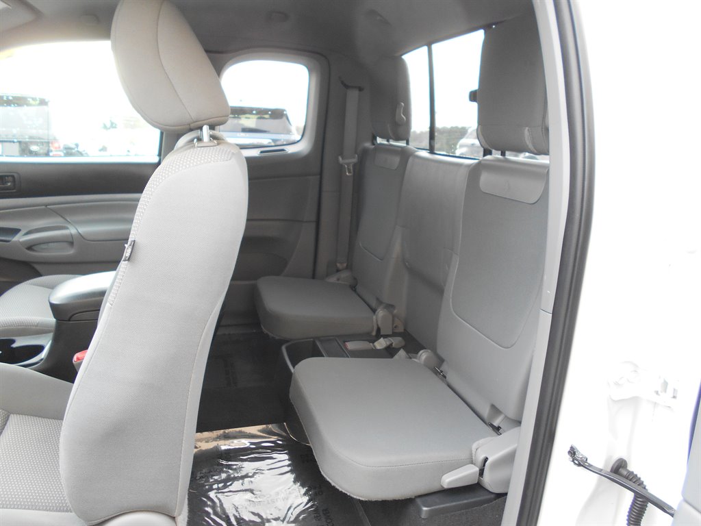 2014 Toyota Tacoma - $15,995