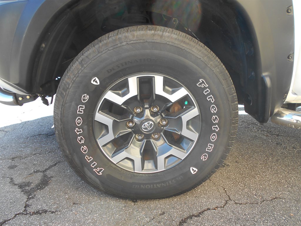 2014 Toyota Tacoma - $15,995