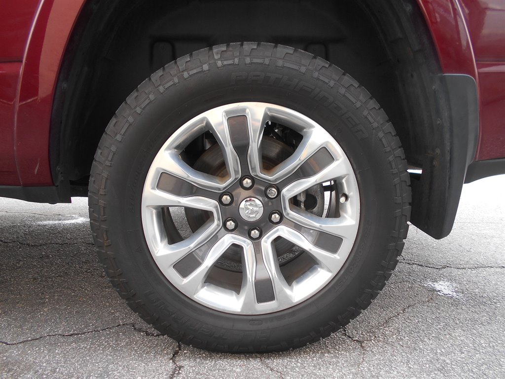 2019 RAM 1500 Laramie Longhorn photo