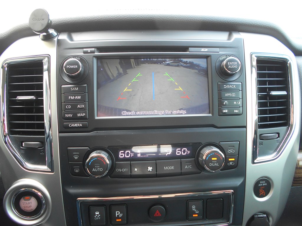 2017 Nissan Titan SL photo