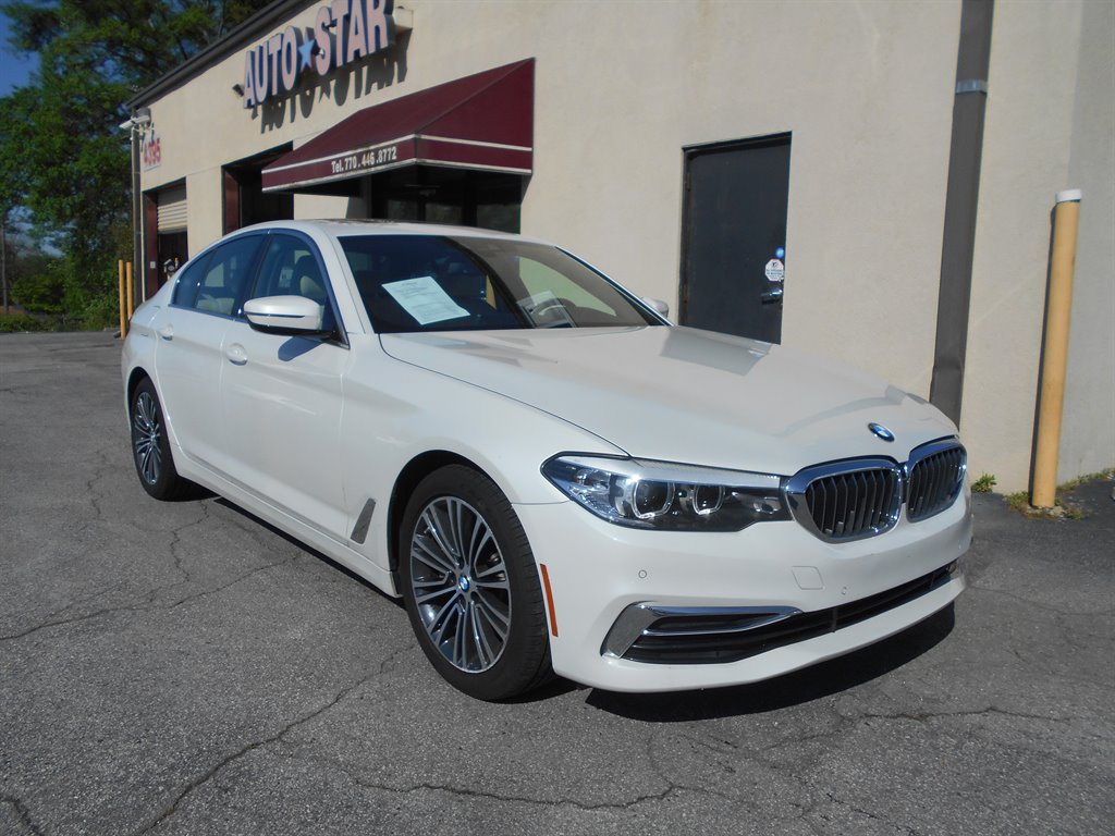 2019 BMW 5-Series 530i photo